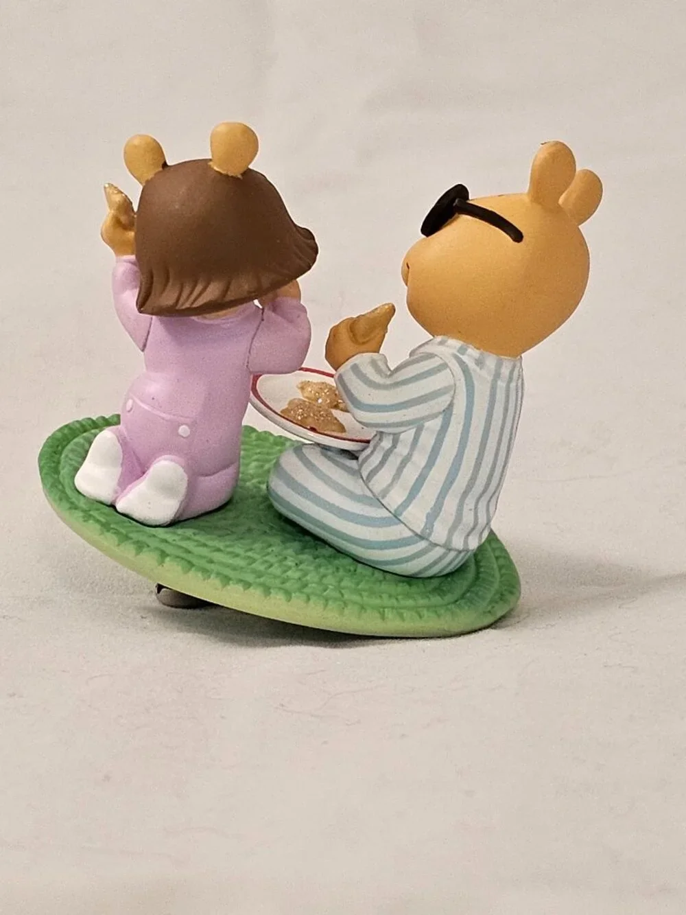 2002 Hallmark Keepsake Ornament - Arthur and DW - NIB